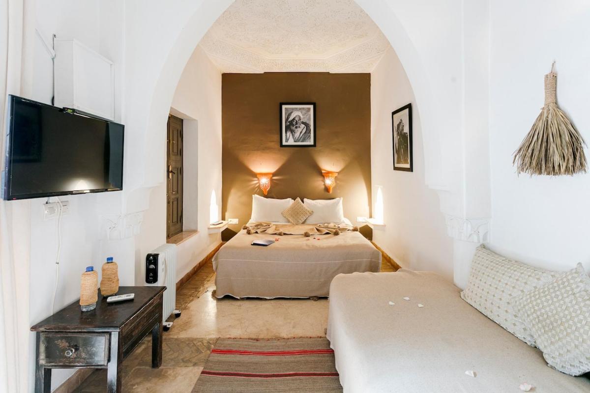 Hébergement de vacances Lou, 5 Bedrooms, Private 12 P, Pool, Hammam