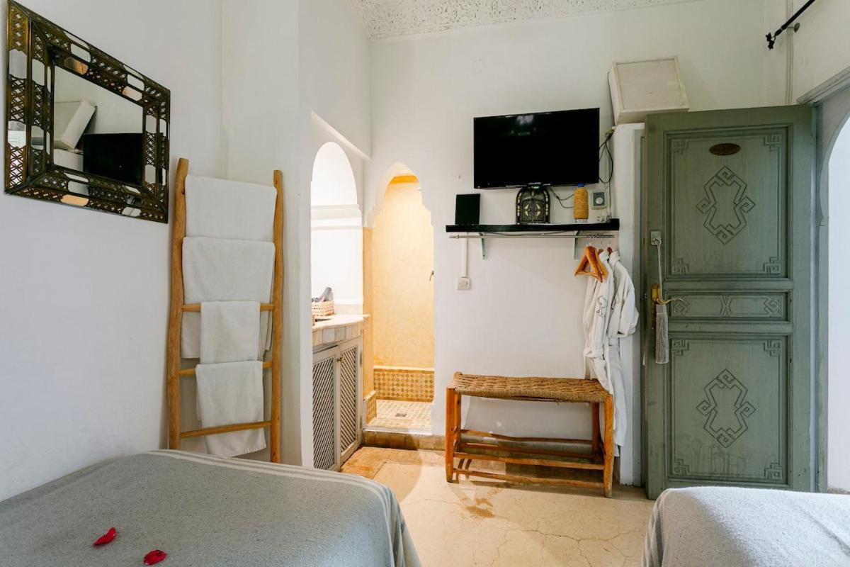 Lou, 5 Bedrooms, Private 12 P, Pool, Hammam Hébergement de vacances *