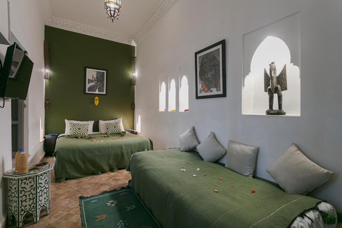 Lou, 5 Bedrooms, Private 12 P, Pool, Hammam Hébergement de vacances *