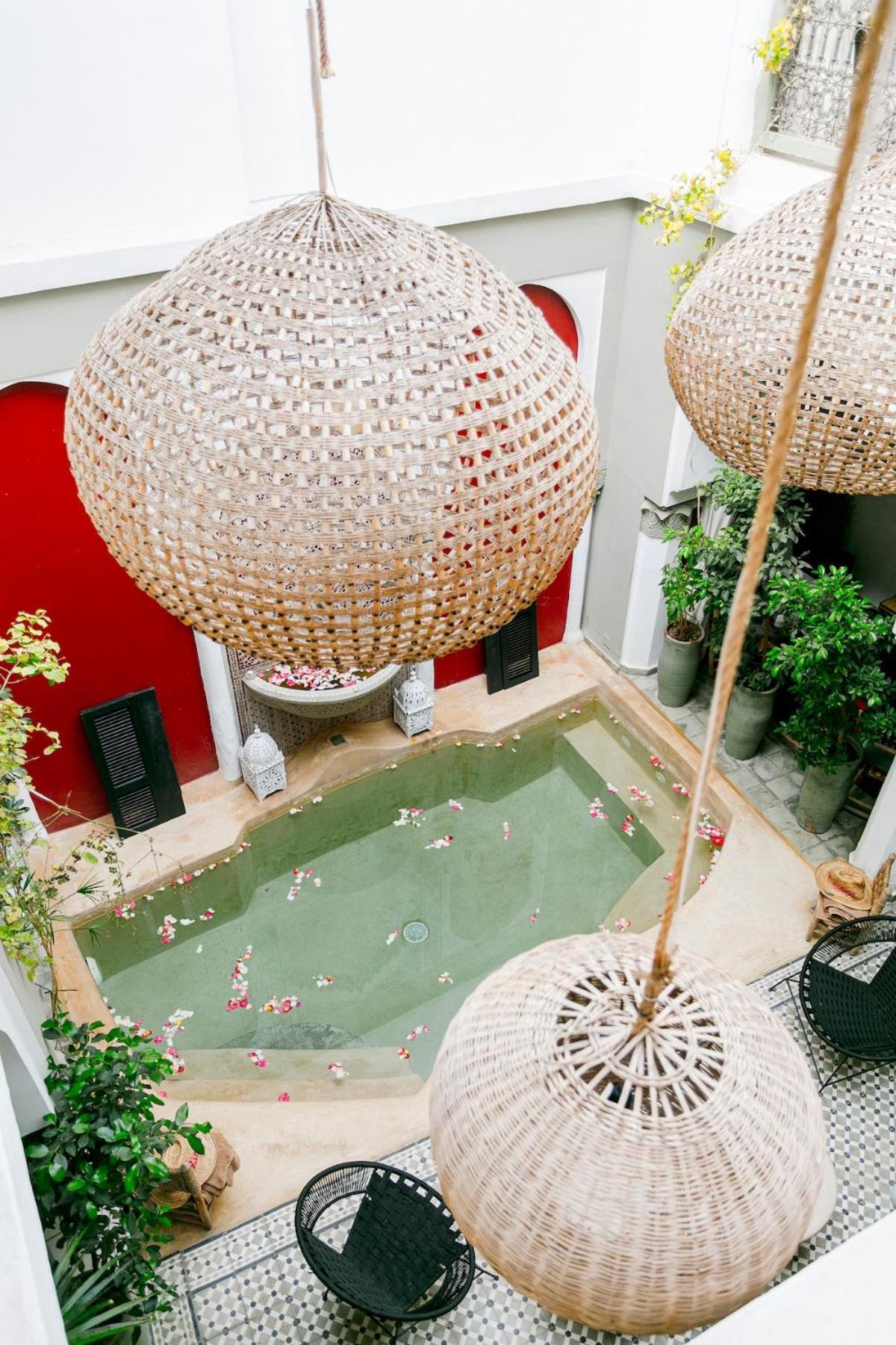Hébergement de vacances Lou, 5 Bedrooms, Private 12 P, Pool, Hammam