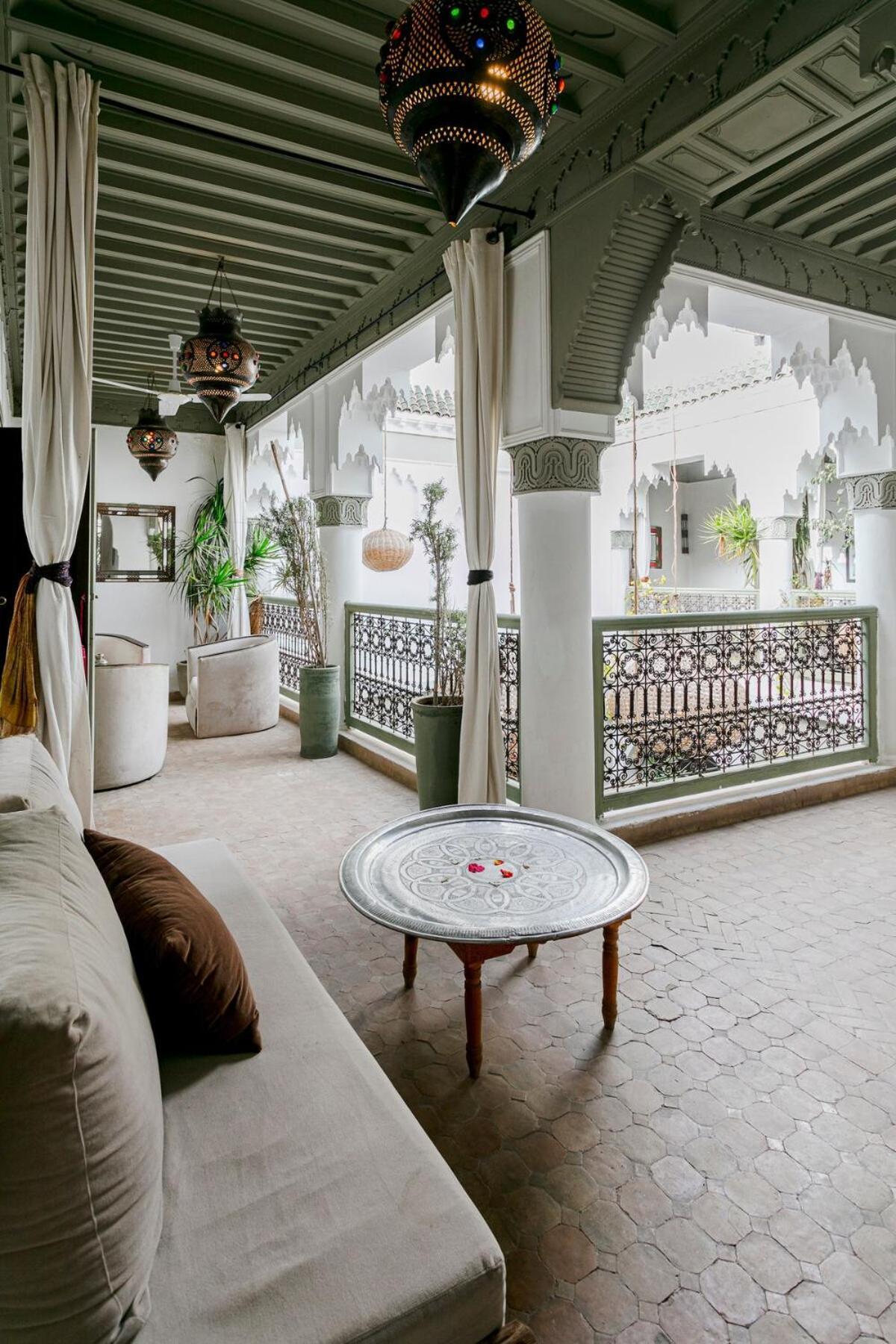 Hébergement de vacances Lou, 5 Bedrooms, Private 12 P, Pool, Hammam Marrakesh