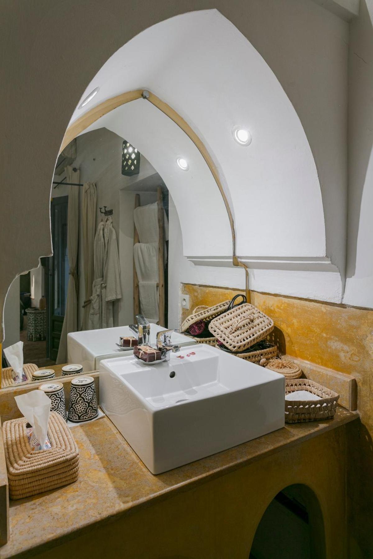 Lou, 5 Bedrooms, Private 12 P, Pool, Hammam Hébergement de vacances
