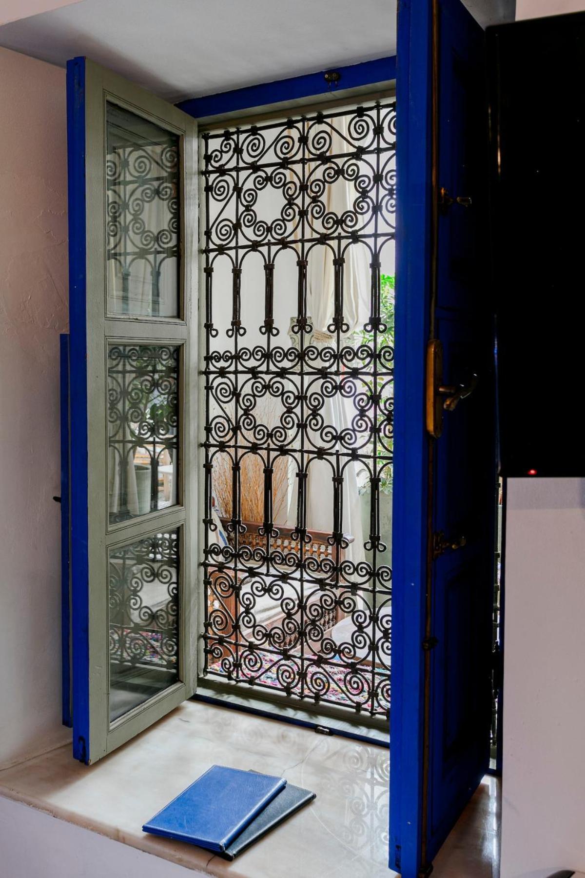Lou, 5 Bedrooms, Private 12 P, Pool, Hammam