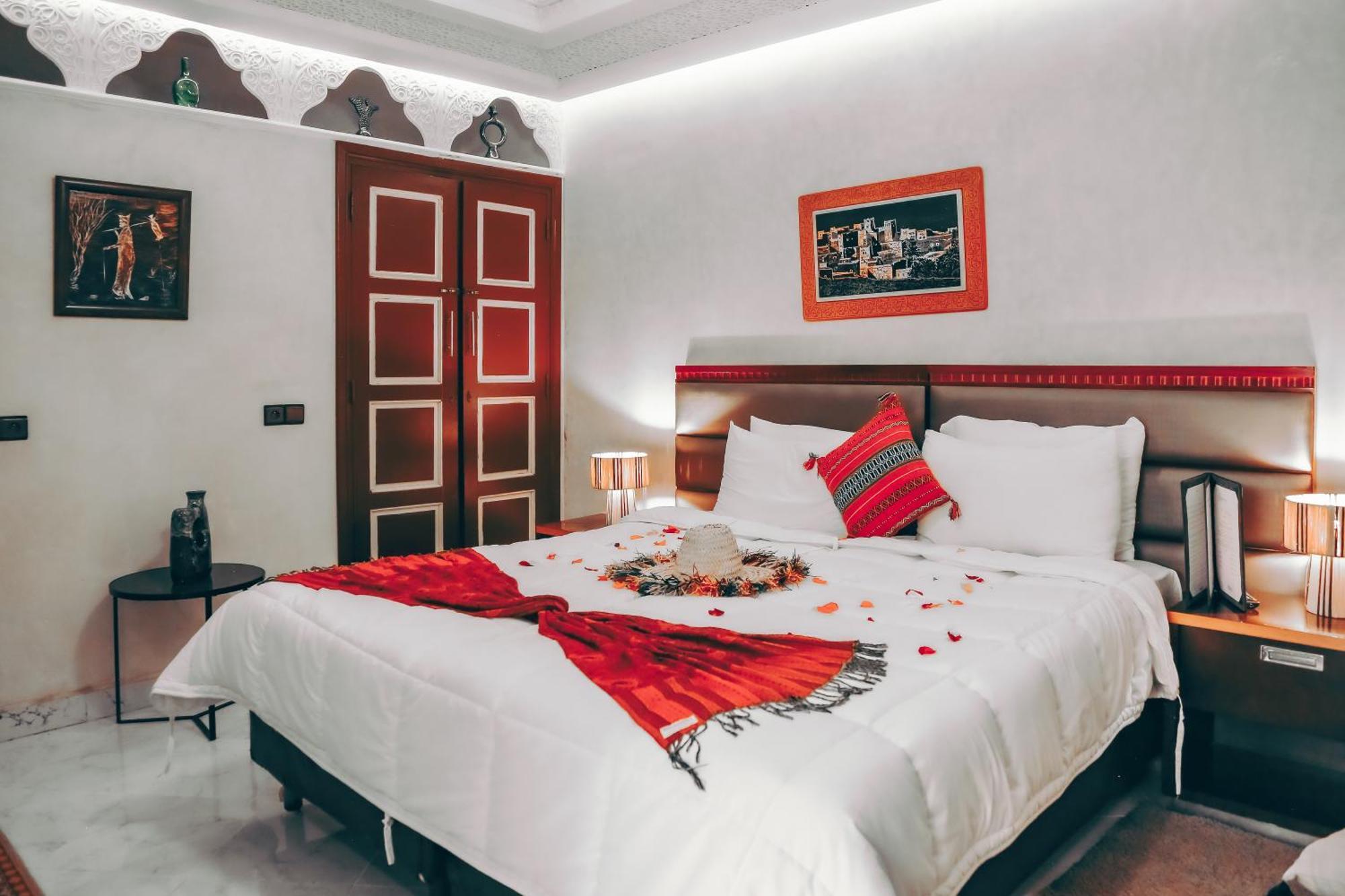 Tislite & Riad 4*