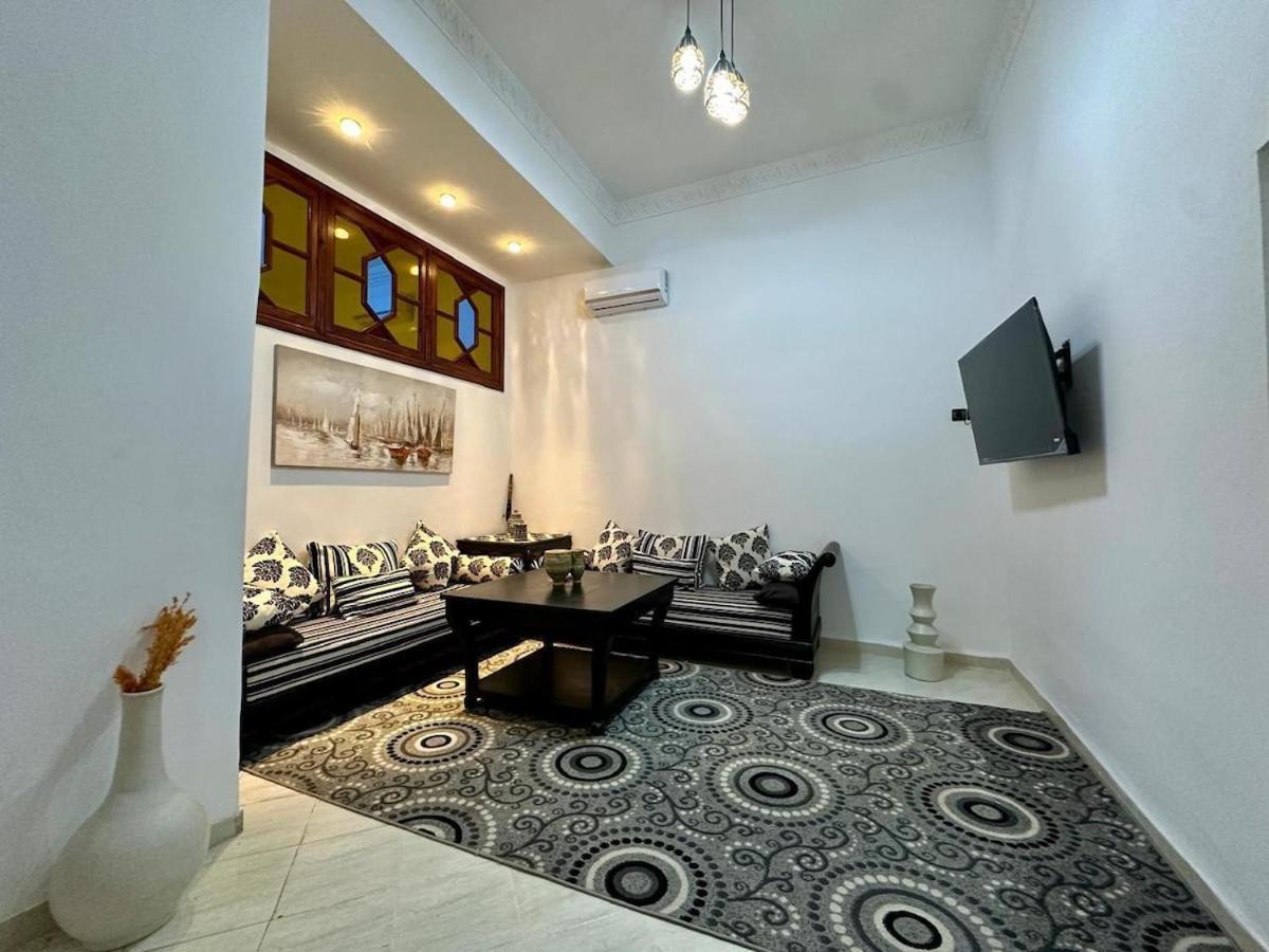 Modern & Chic Duplex Near The Center, Brand New Marrakesh