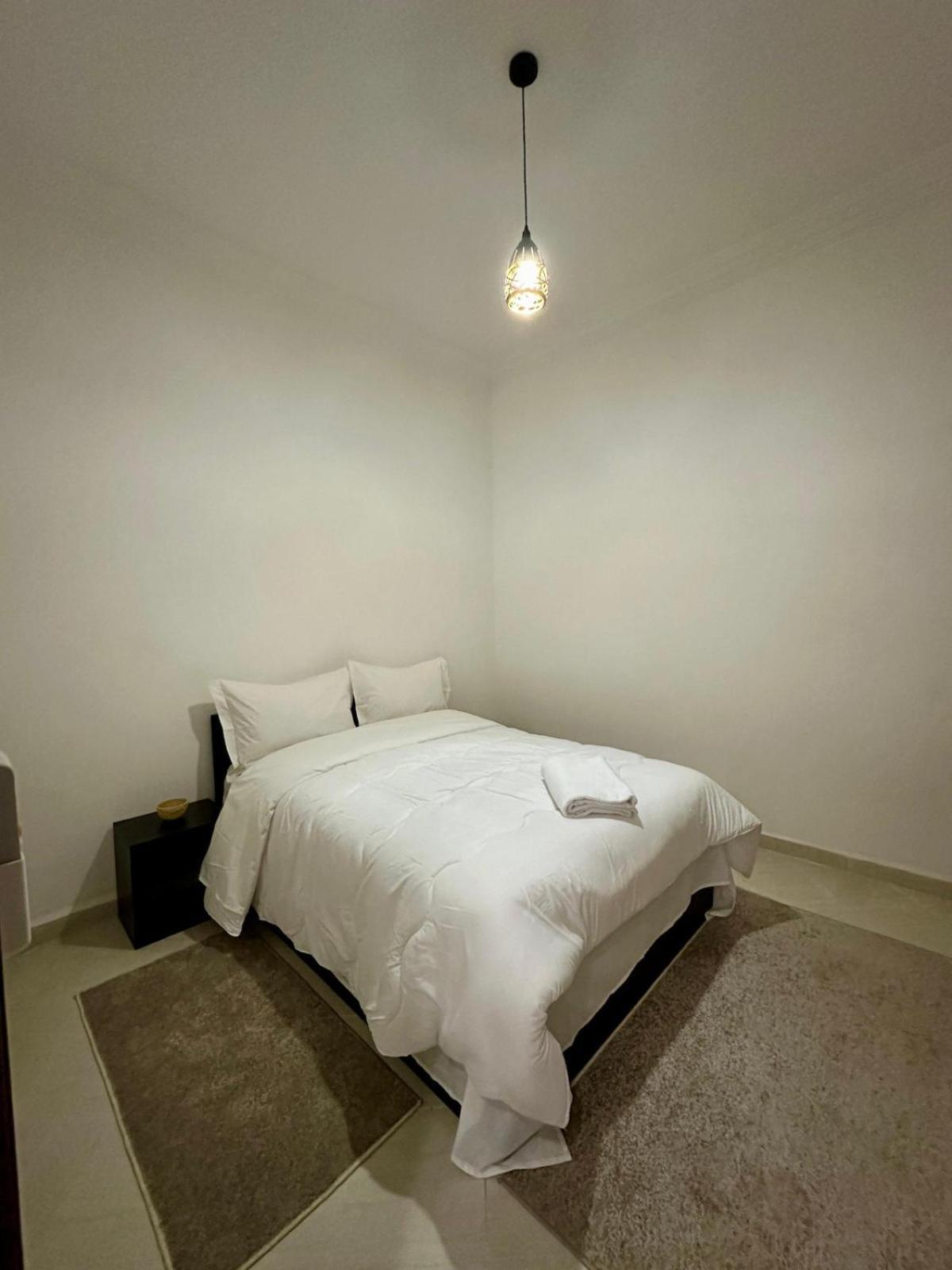 Modern & Chic Duplex Near The Center, Brand New *