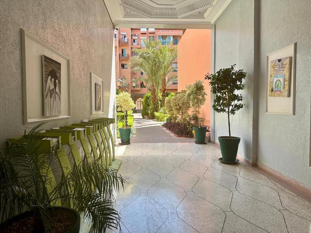 Modern & Chic Duplex Near The Center, Brand New