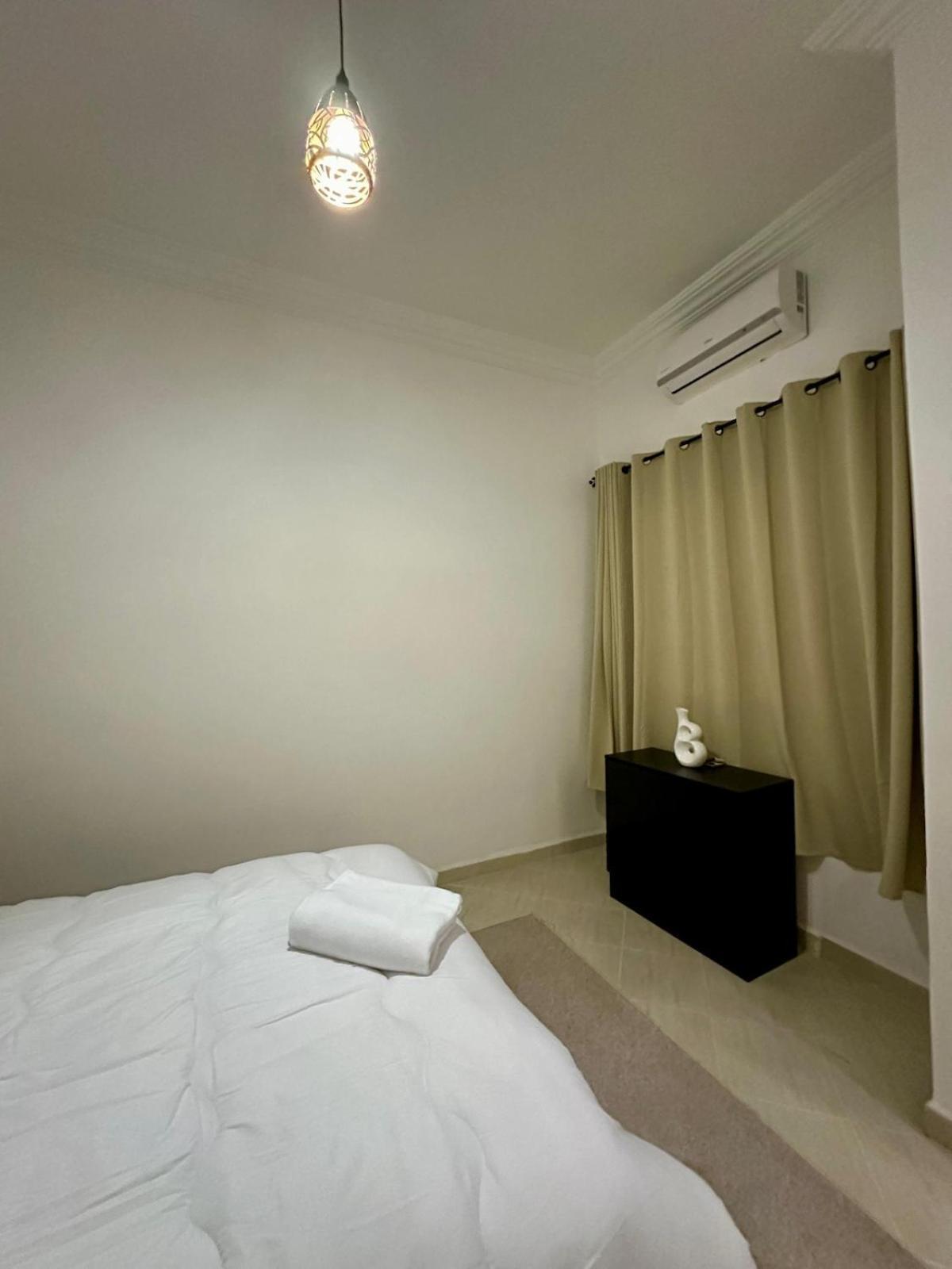 Modern & Chic Duplex Near The Center, Brand New *