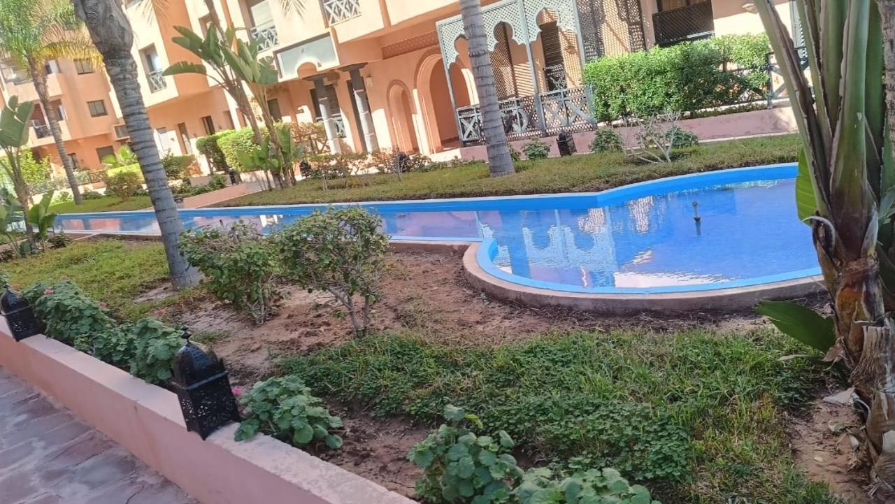 Detente Et Raffinement-appartement Avec Piscine