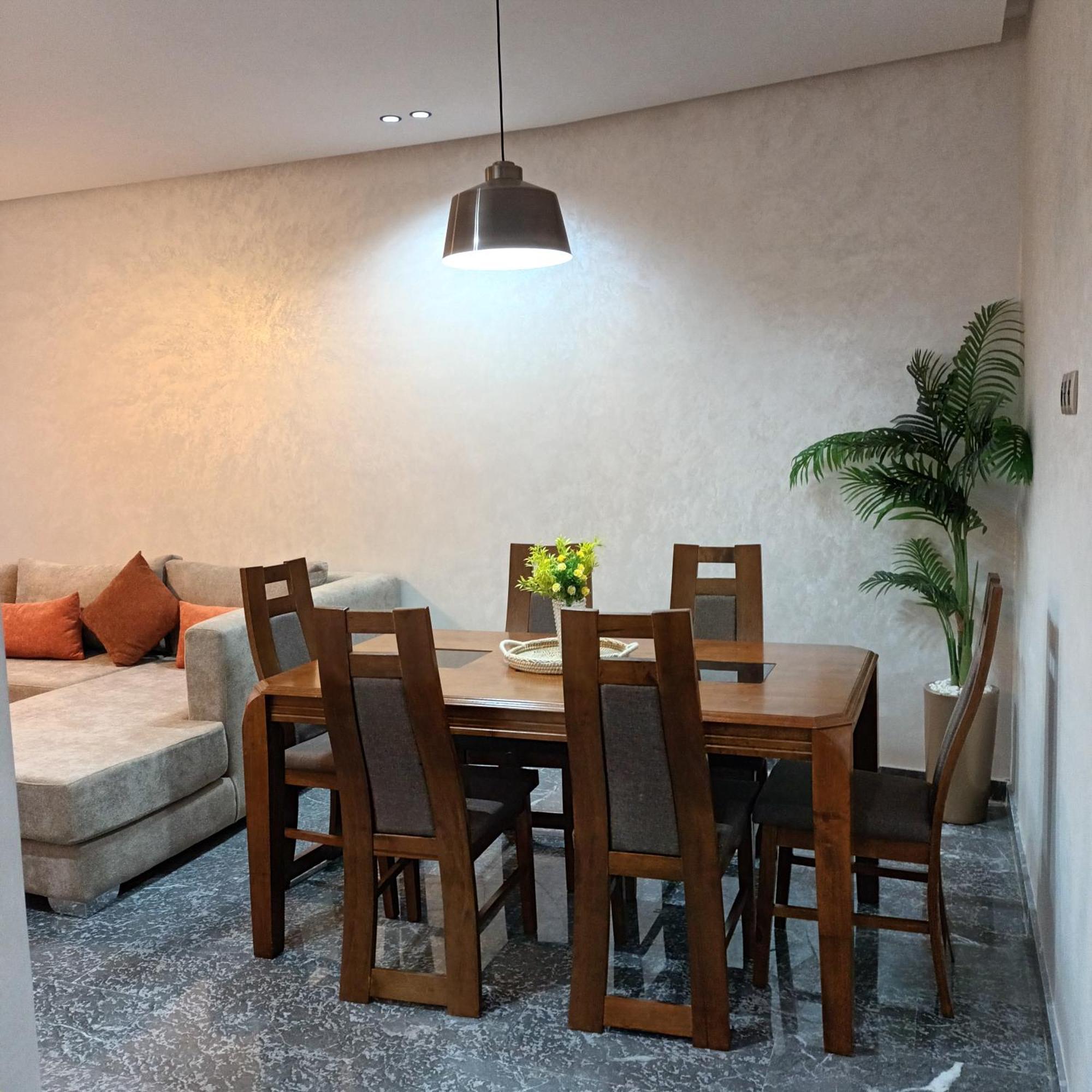 Modern 2-bedroom Family Flat In Marrakech Appartement Marrakesh