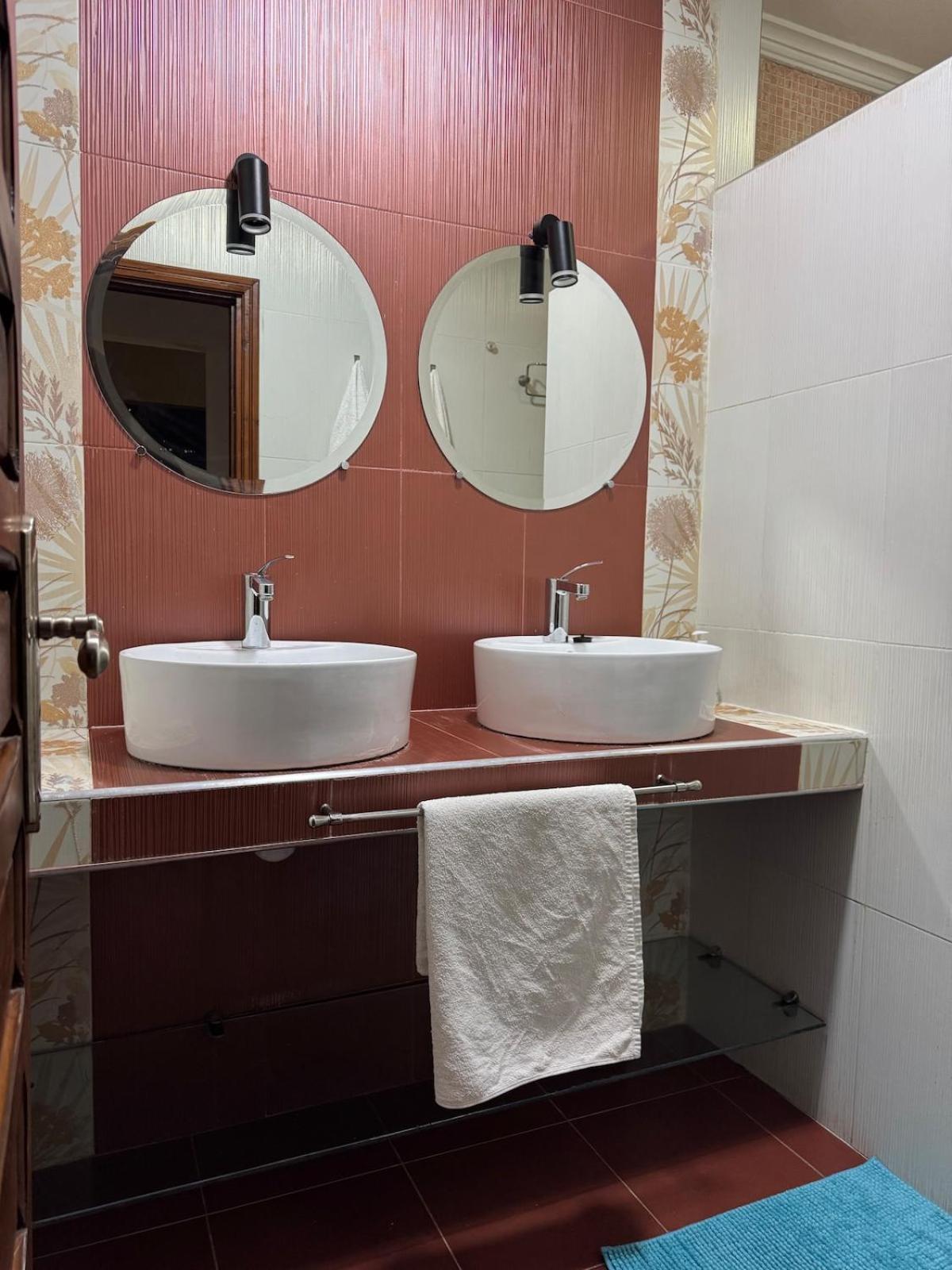 Golden Palm 2 Apartment *