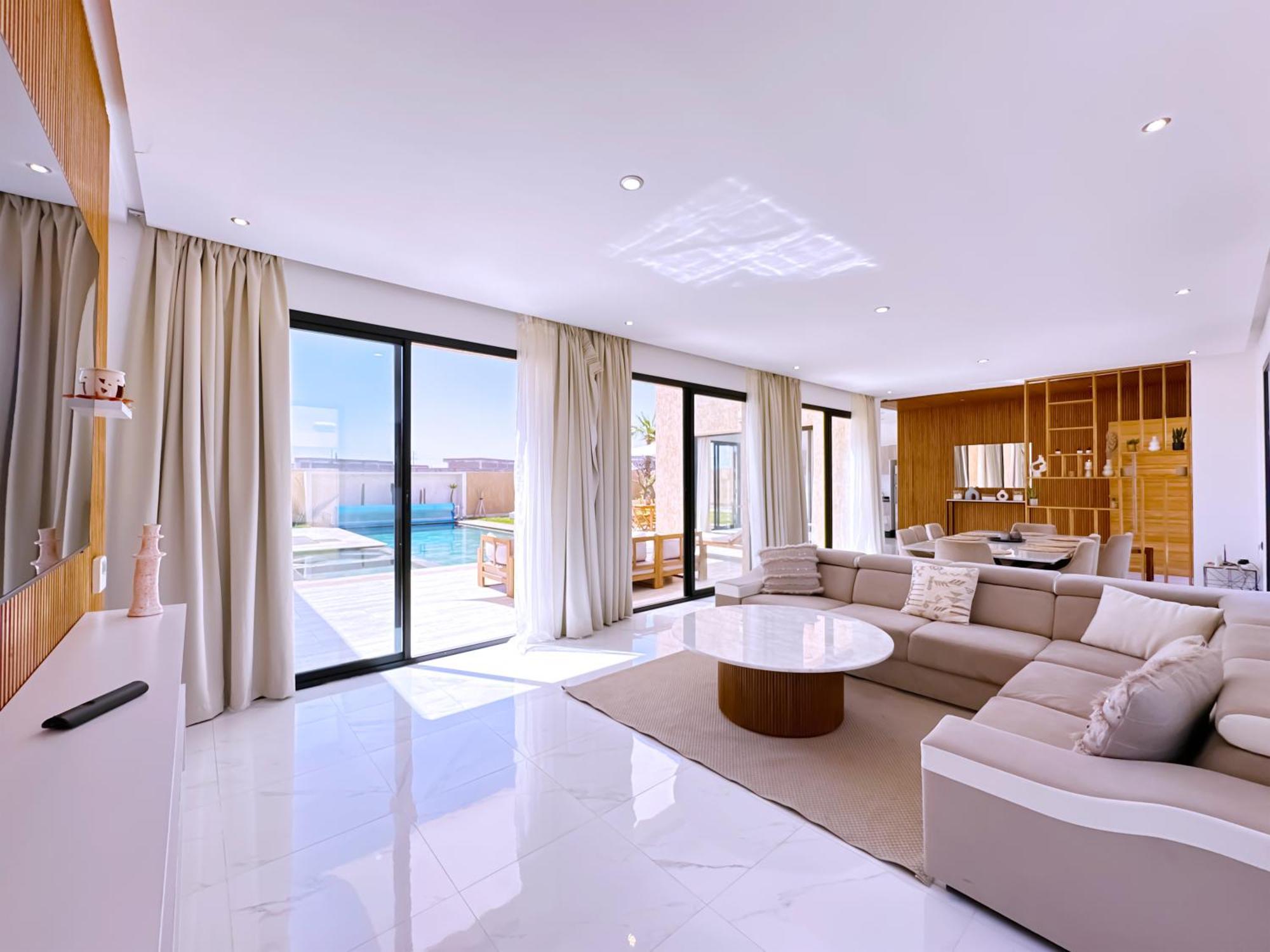 Elyssa! Modern Comfort & Pool & Hammam Villa