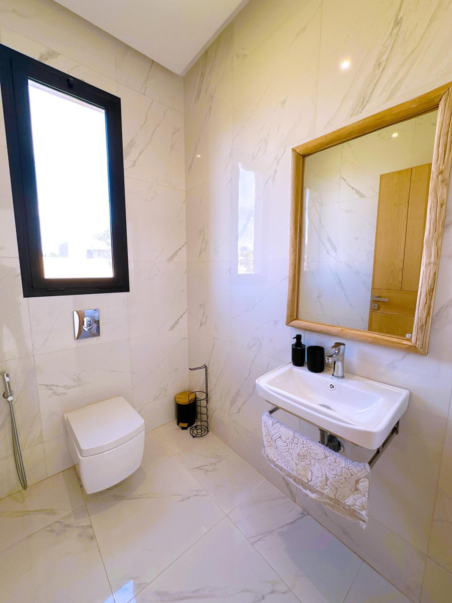 Elyssa! Modern Comfort & Pool & Hammam