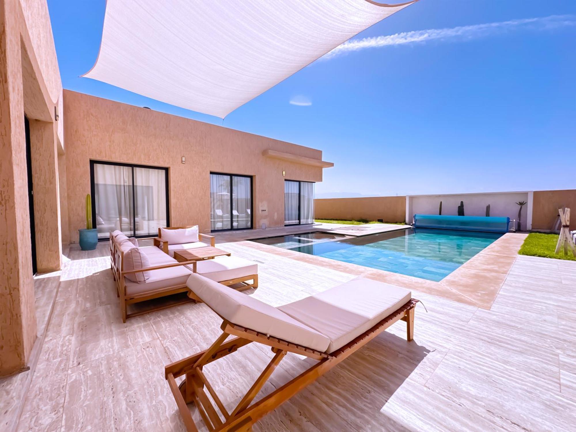 Villa Elyssa! Modern Comfort & Pool & Hammam Marrakesh