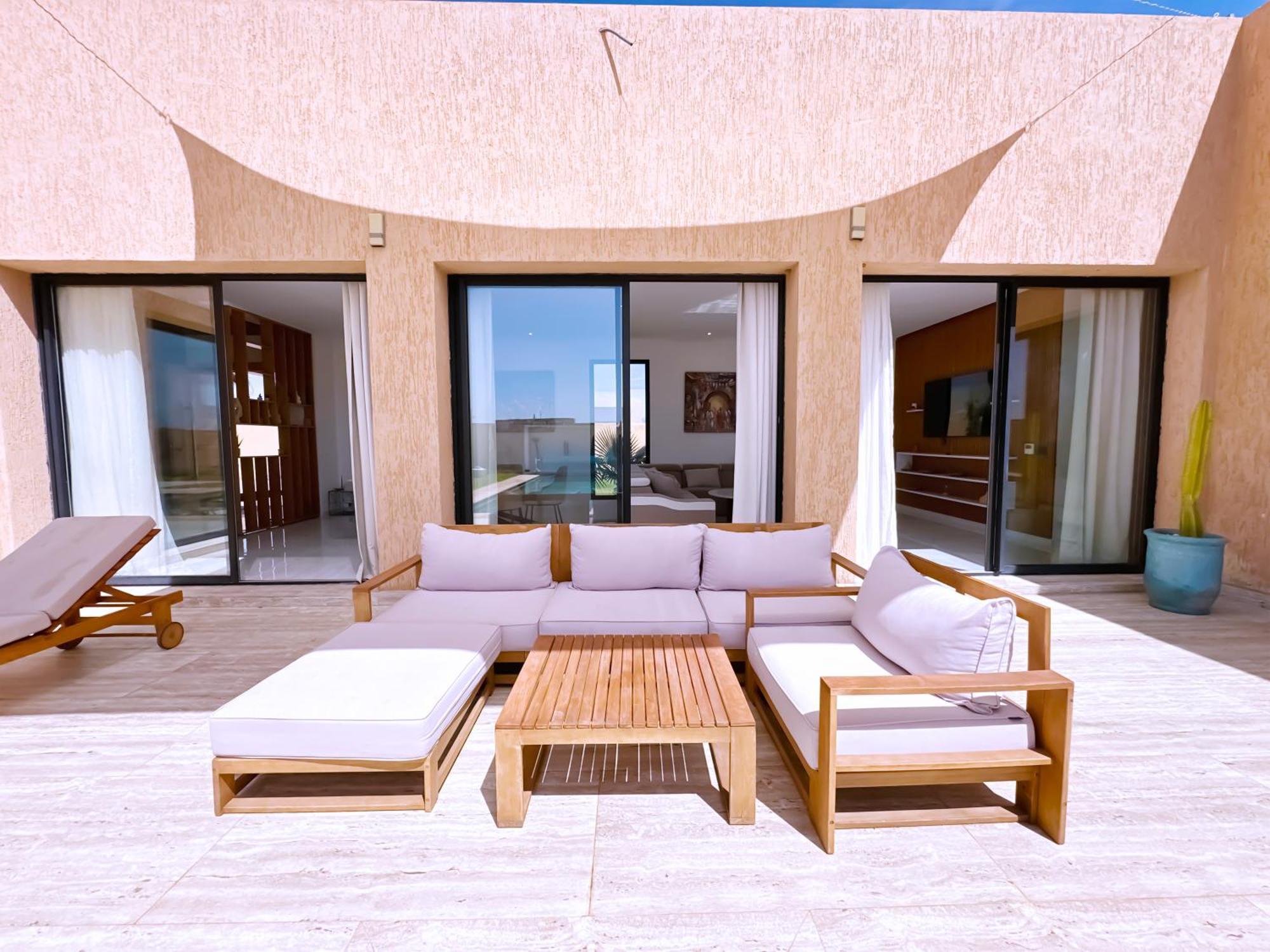Villa Elyssa! Modern Comfort & Pool & Hammam Marrakesh