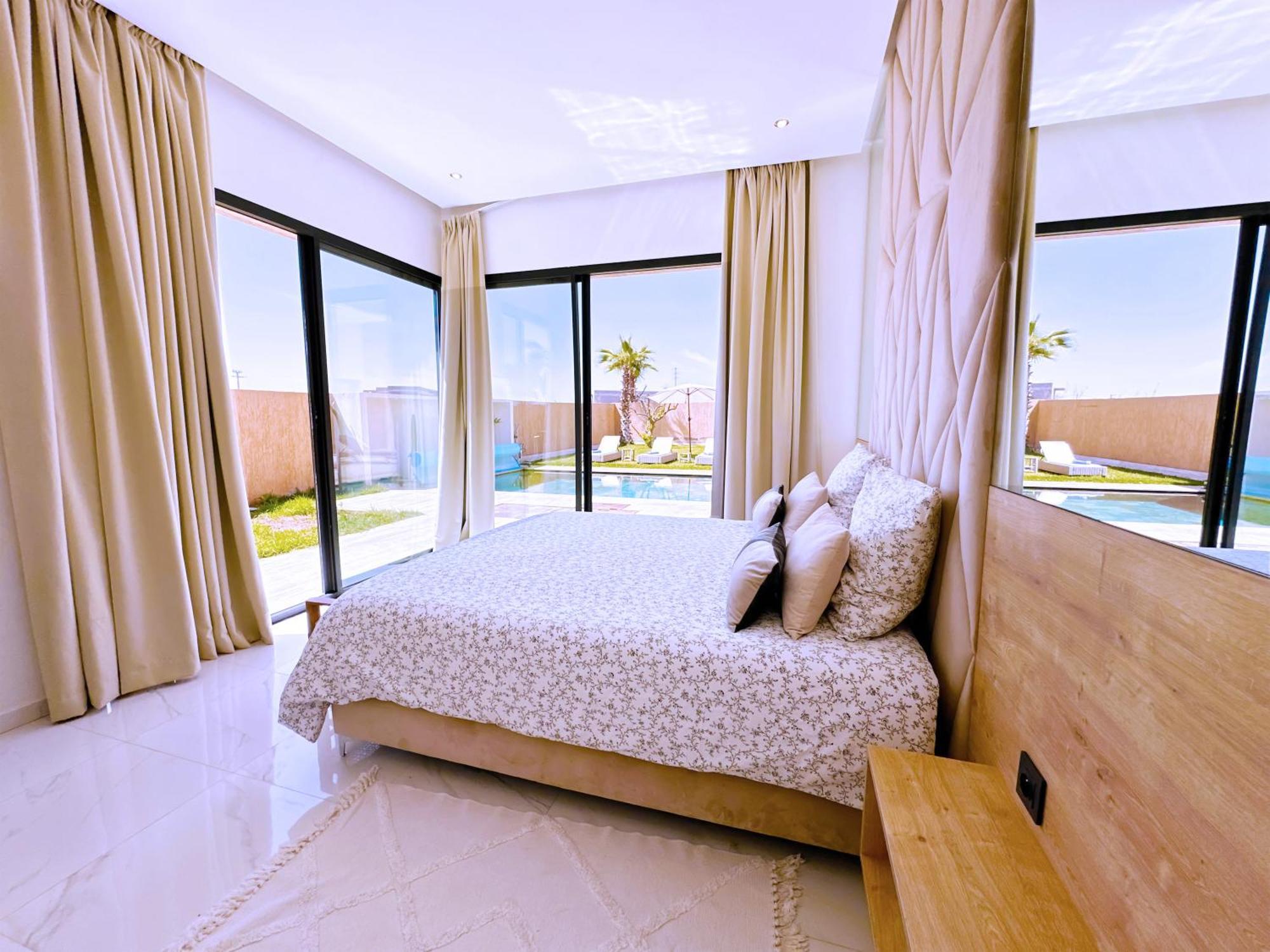 Elyssa! Modern Comfort & Pool & Hammam Villa