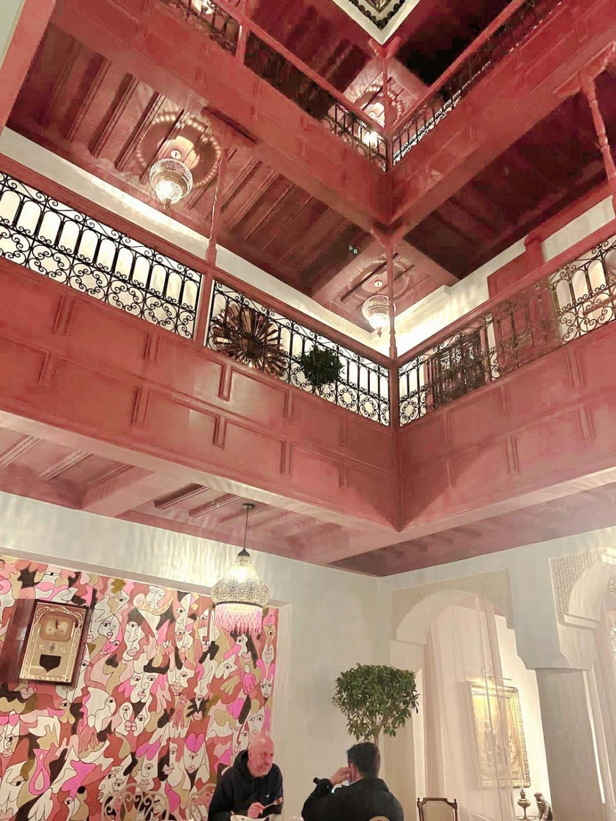 Le Singe Rose Couette-café