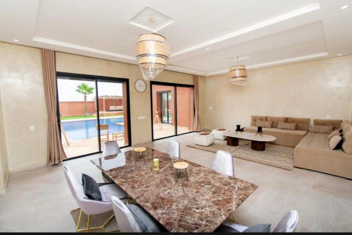 Villa Nour Palace Avec Piscine Jaccuzi A Marrakech