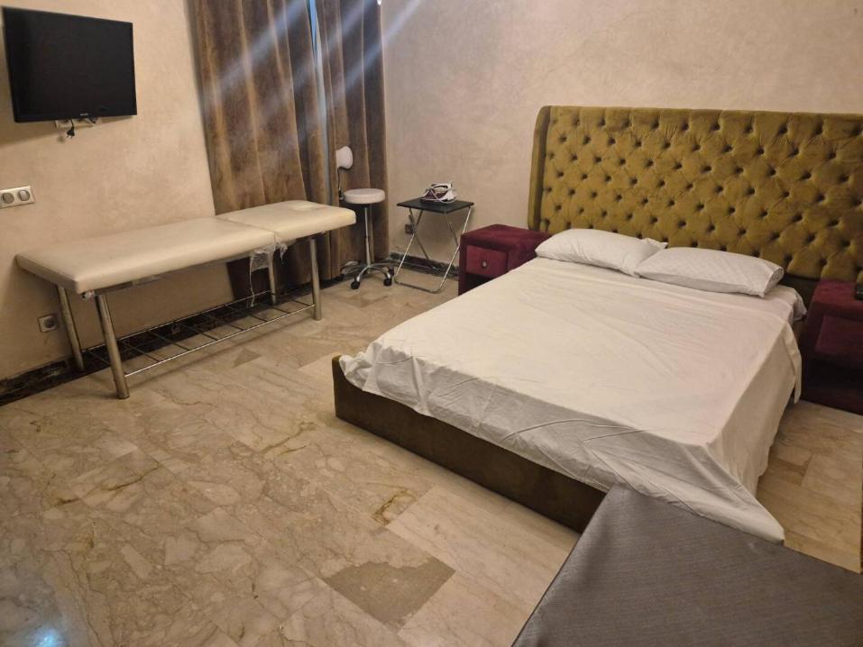 Comfort And Style In The Heart Of The - T Villa