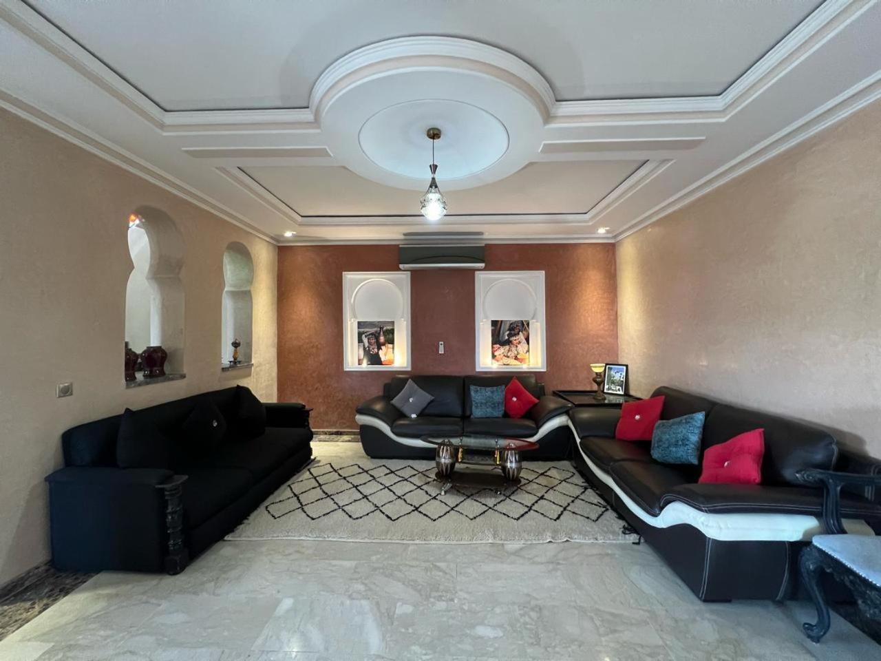 Villa Comfort And Style In The Heart Of The - T *