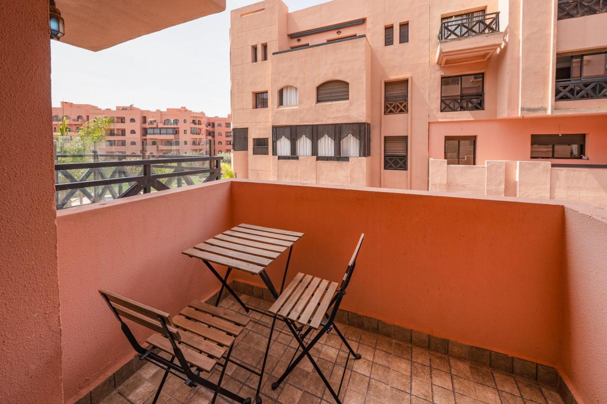 Appartement Chic Familiale A Marrakech, 5 Piscines, Vue Imprenable