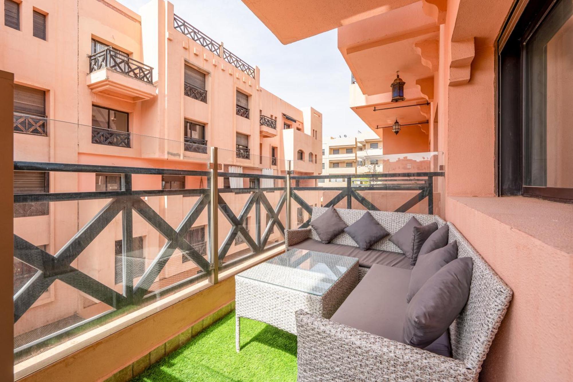 Appartement Chic Familiale A Marrakech, 5 Piscines, Vue Imprenable *