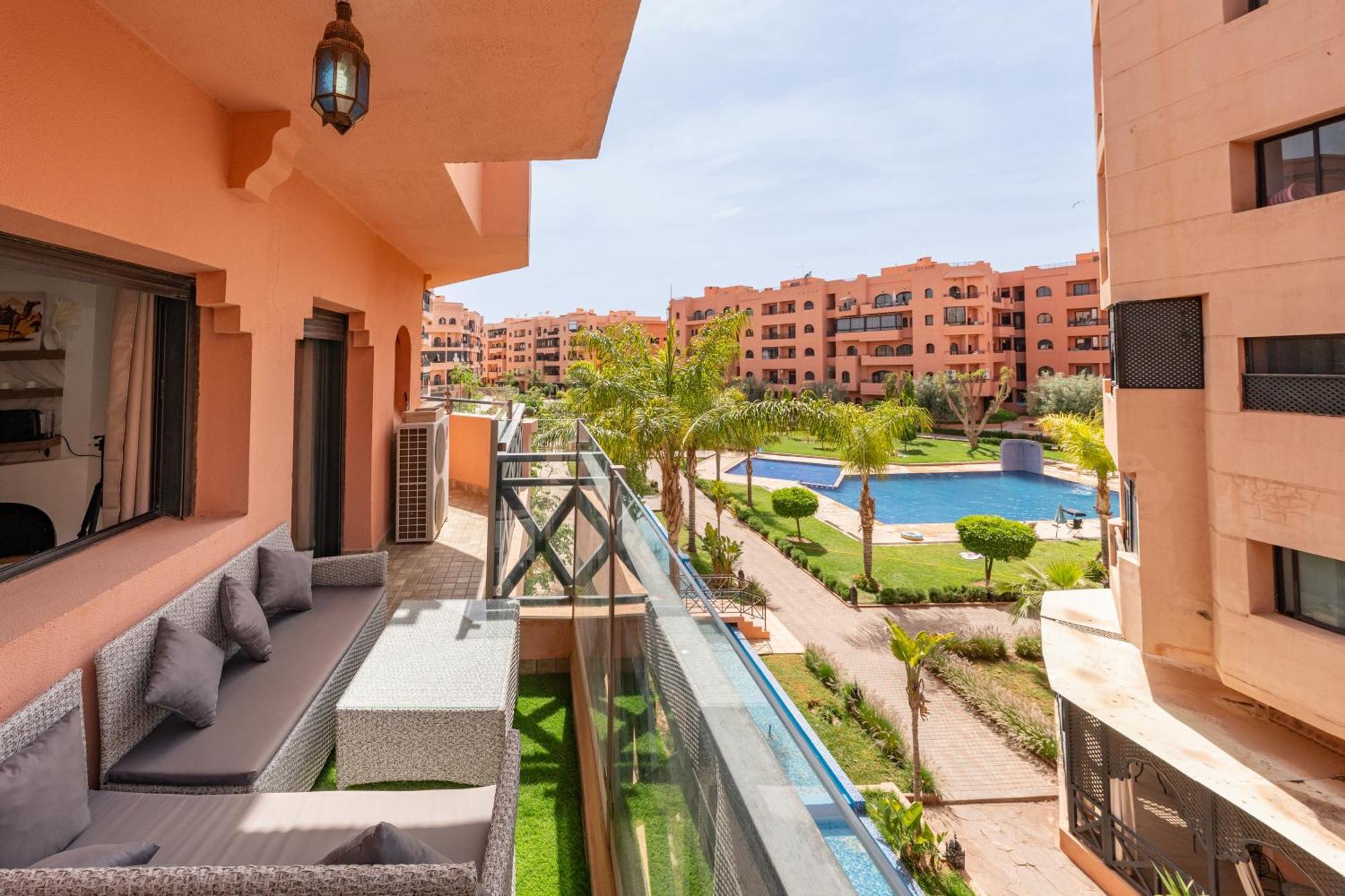 Appartement Chic Familiale A Marrakech, 5 Piscines, Vue Imprenable Marrakesh
