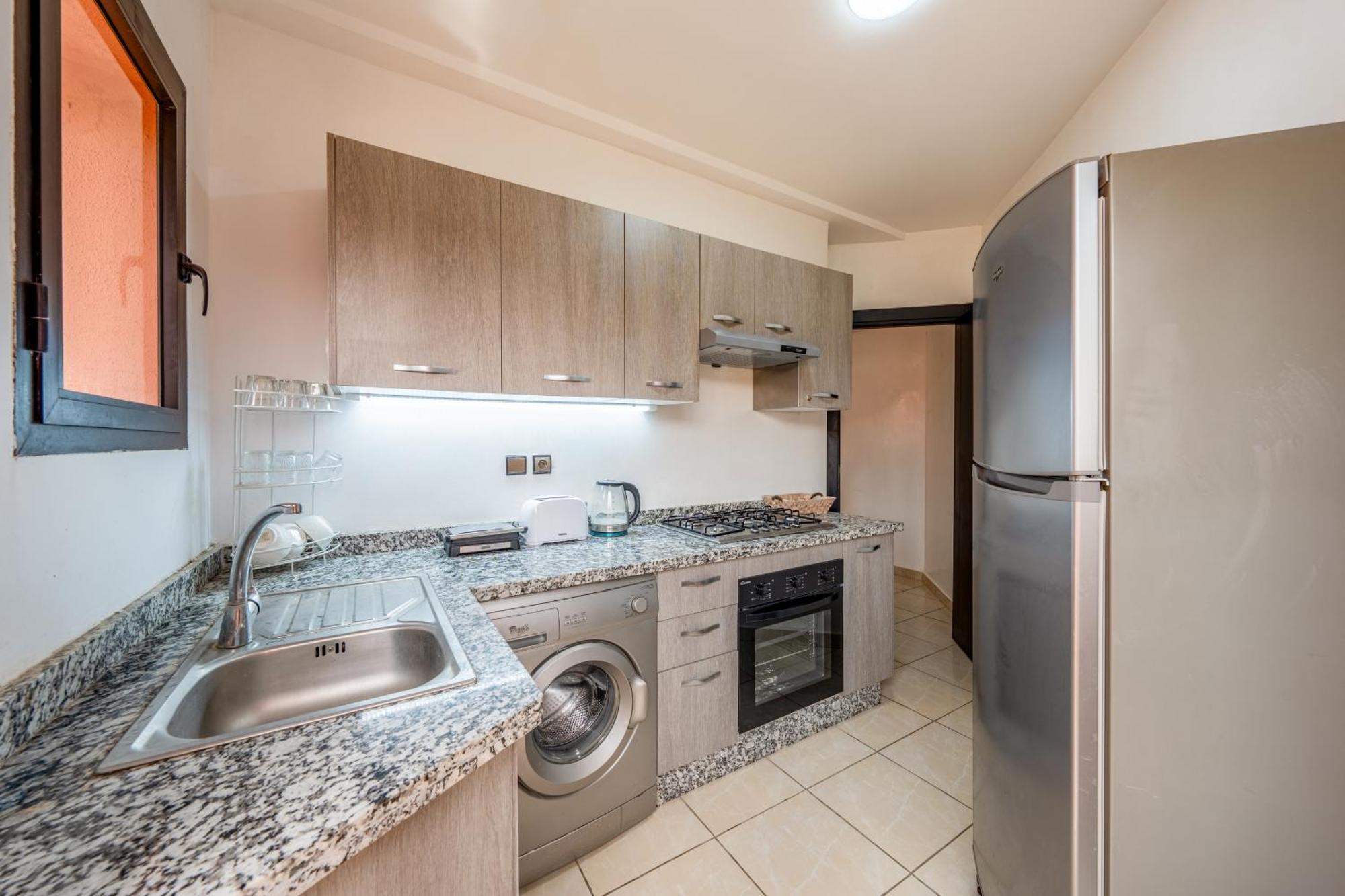 Appartement Chic Familiale A Marrakech, 5 Piscines, Vue Imprenable