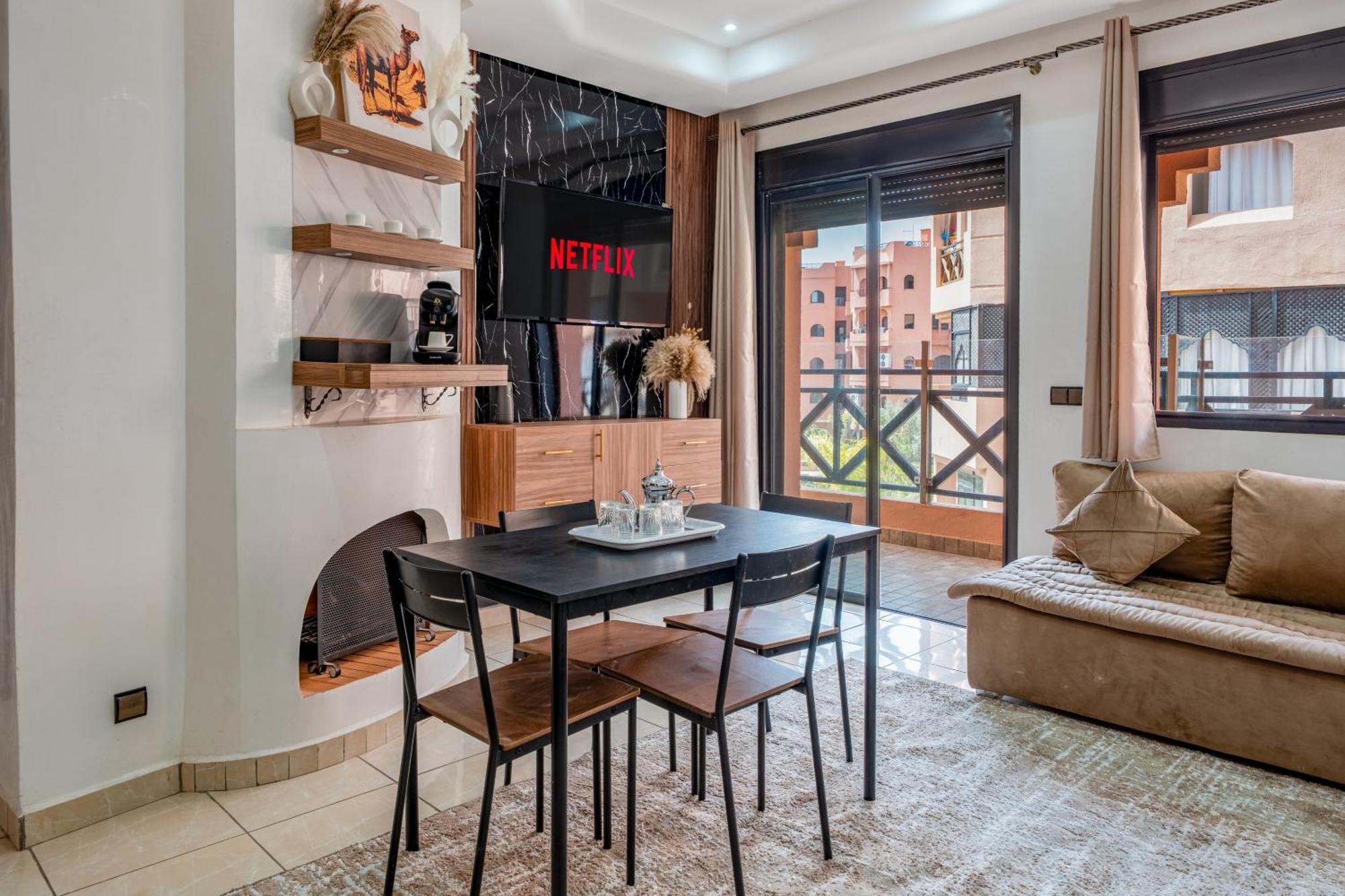 Appartement Chic Familiale A Marrakech, 5 Piscines, Vue Imprenable *