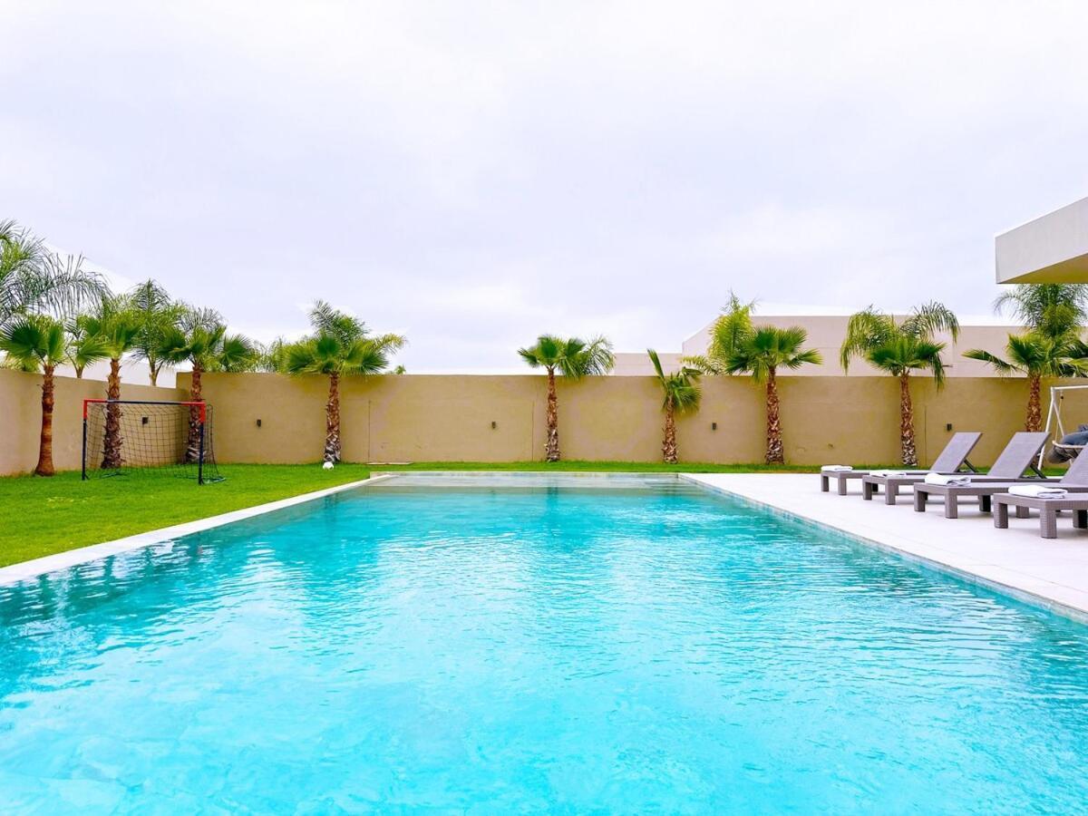 Amjad, Standing Avec Piscine & Parking * Marrakesh