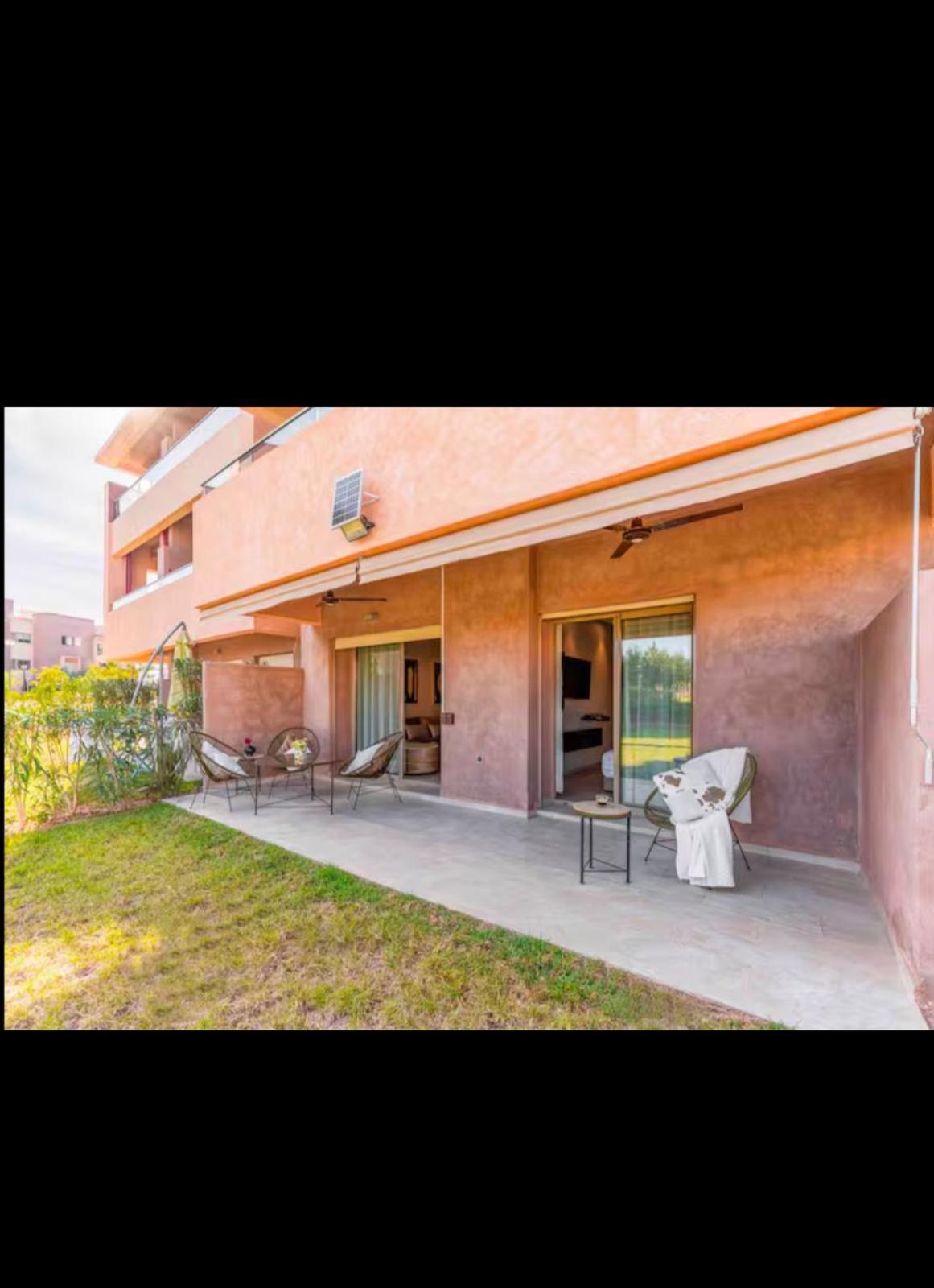 Luxury Waterfront With Private Garden Appartamento *