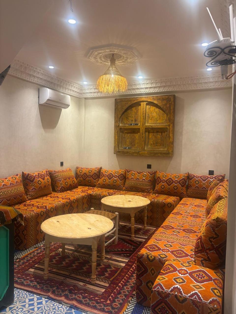 Bed & Breakfast Riad Akkioui
