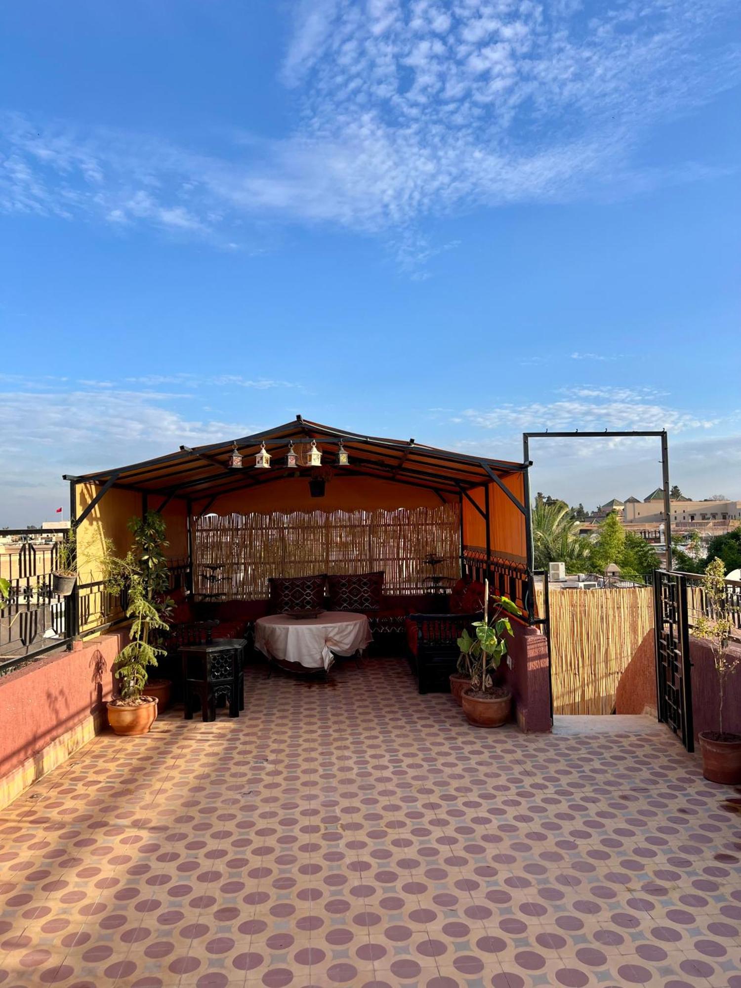 Appartement With Rooftop Access