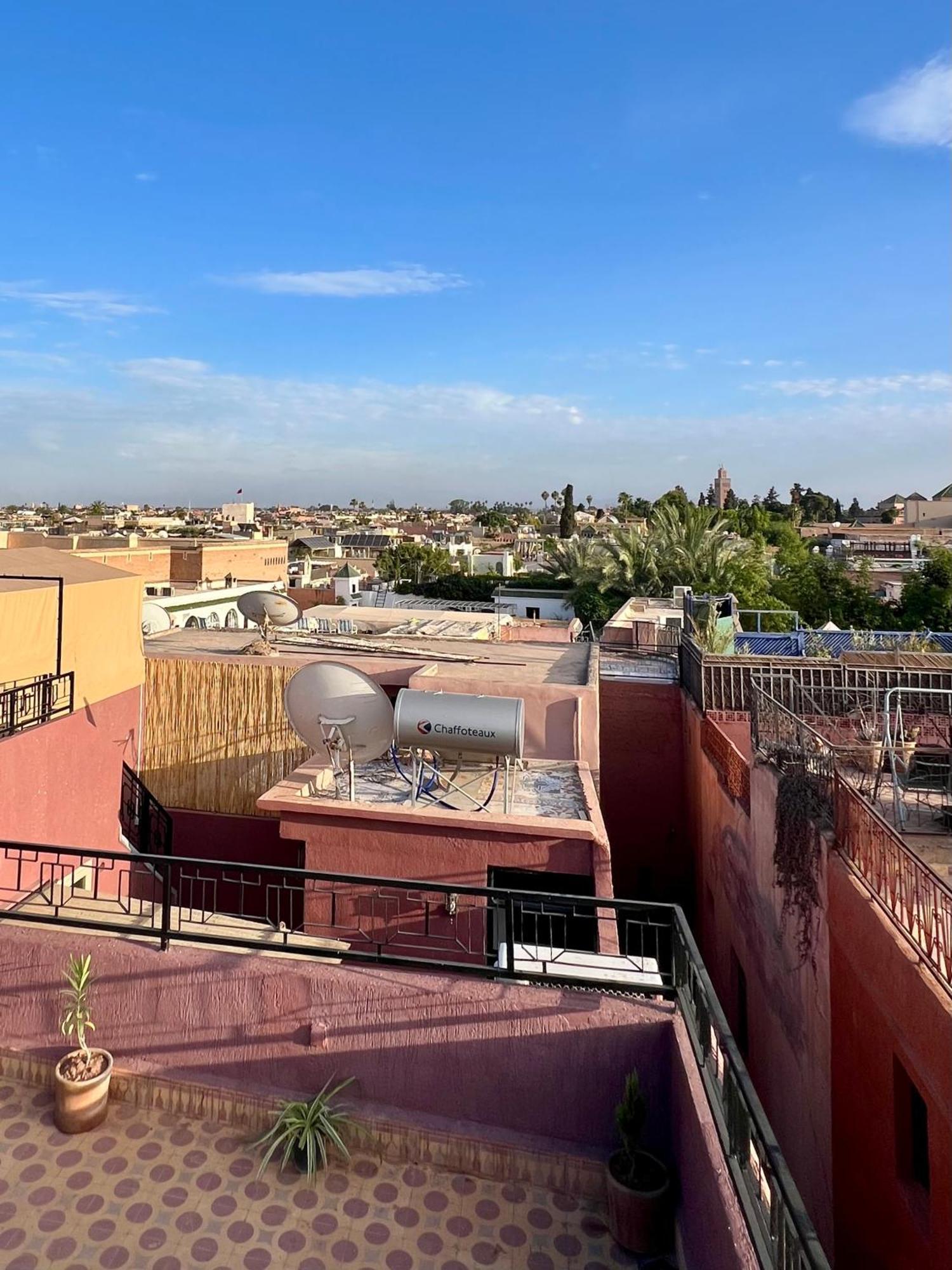 With Rooftop Access *