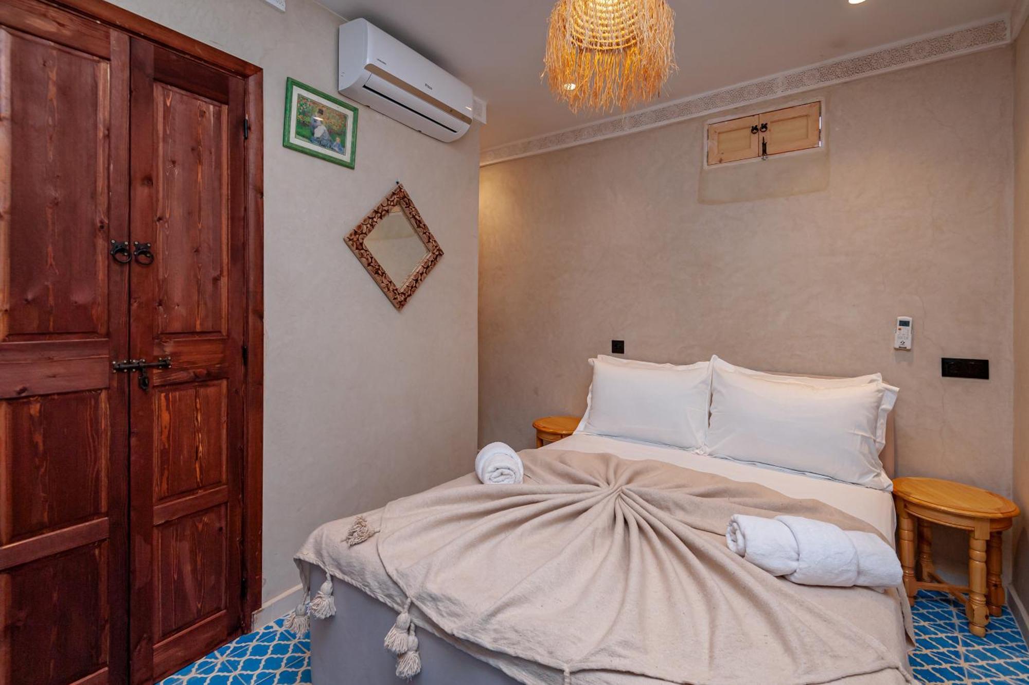 Riad Akkioui Bed & Breakfast *