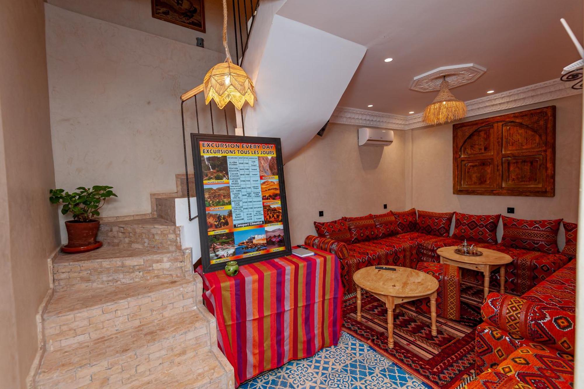 Riad Akkioui Bed & Breakfast *