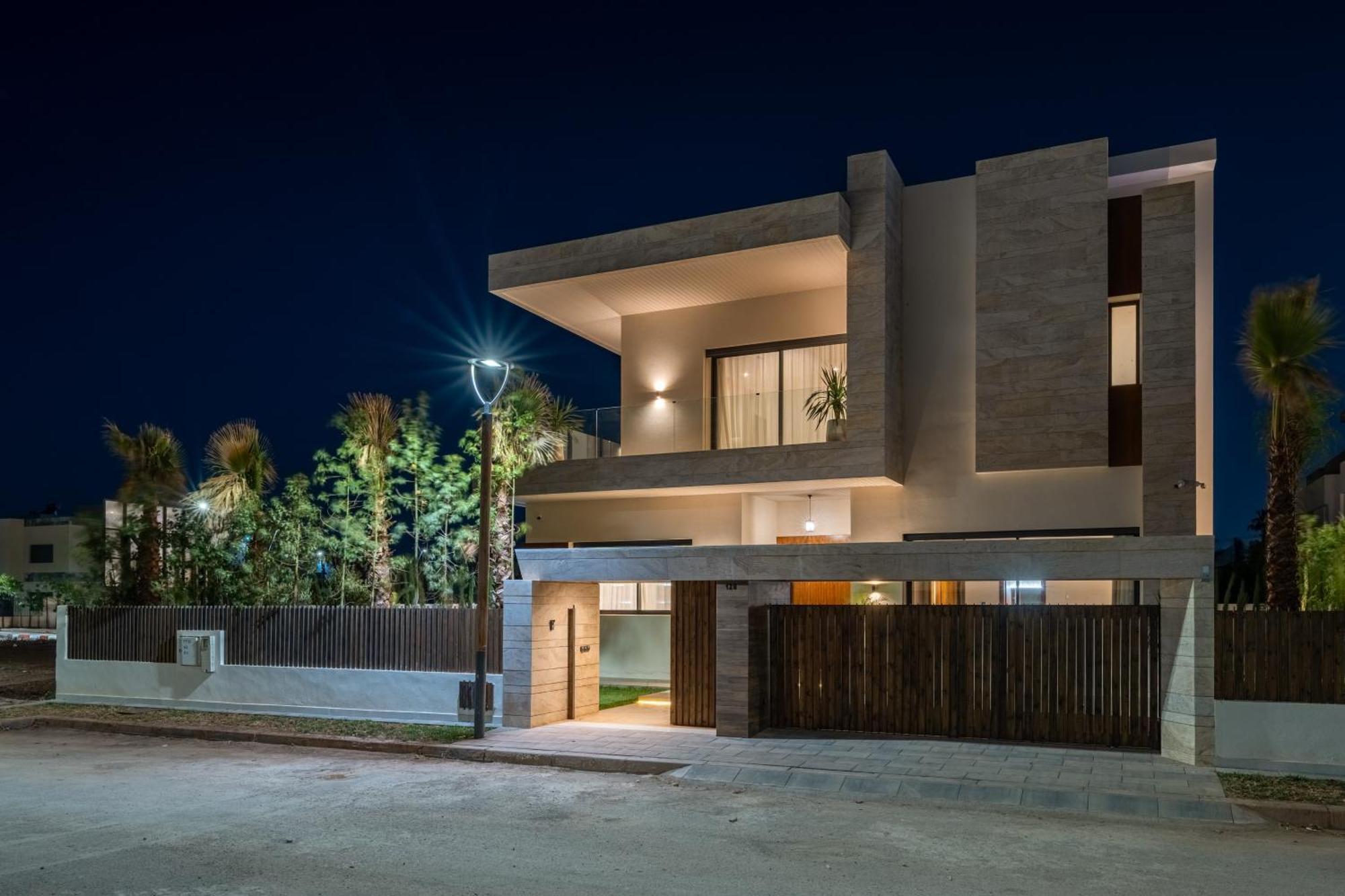 Bahia Luxury-pool Breakfast & Golf Access Holiday home