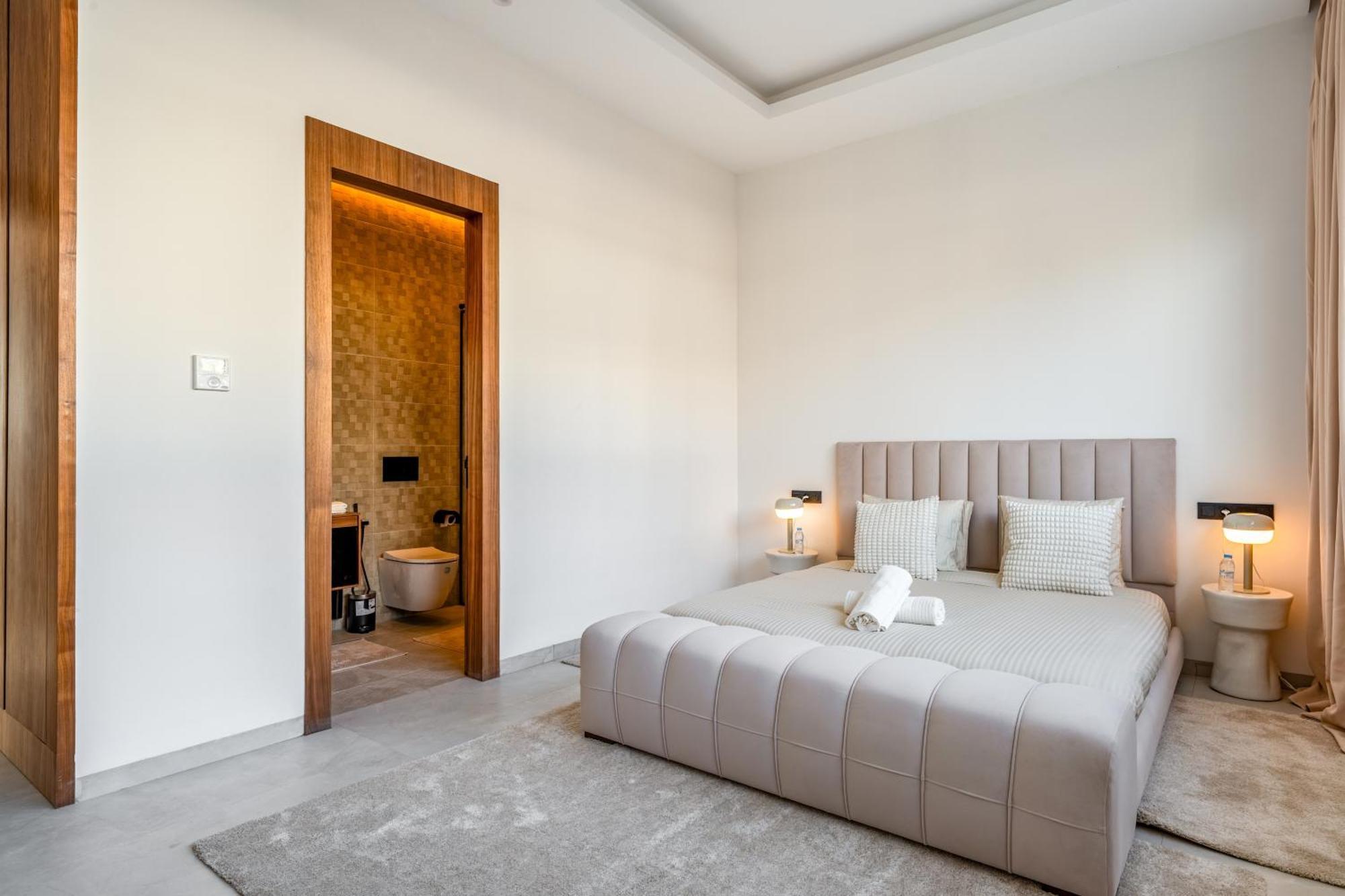 Bahia Luxury-pool Breakfast & Golf Access Holiday home