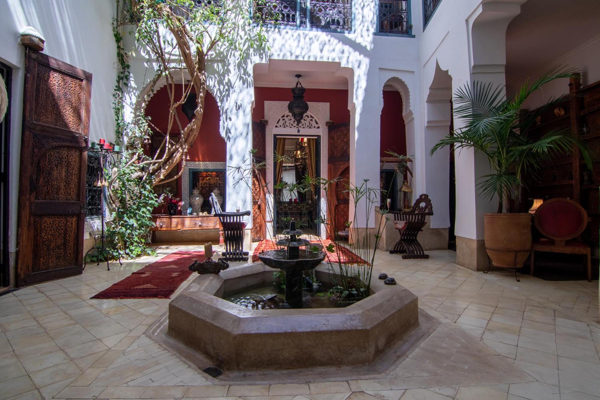 Dar Oulhoum Riad 3*