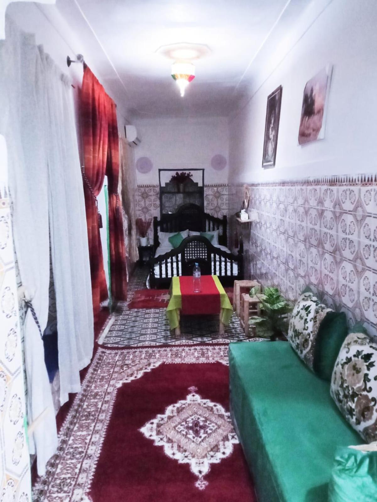Bed & Breakfast Dar Medina Land