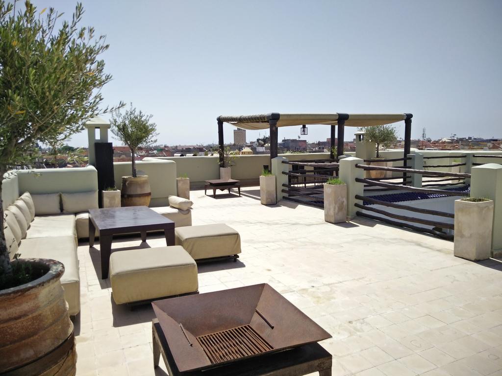 Riad Charlott