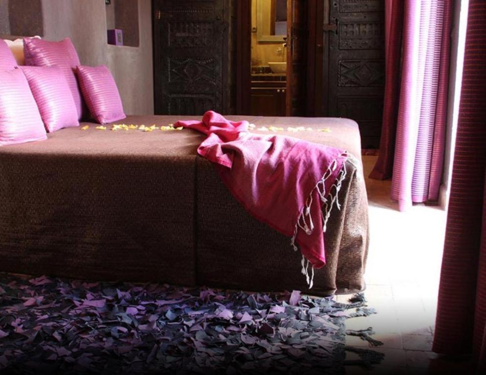 Riad Charlott *