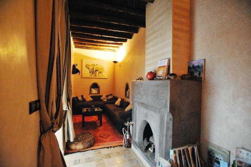 Riad Asna 3*