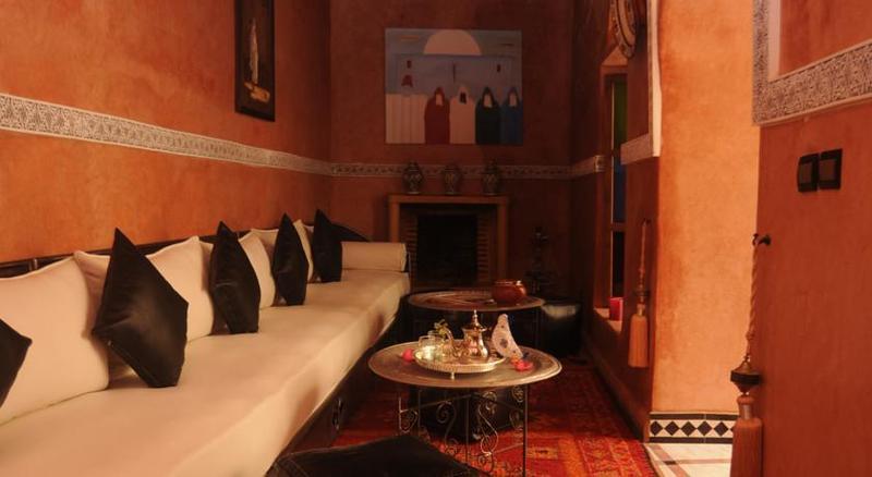 Lalla Aicha & Riad 3*