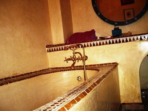 Dubai Riad 3*