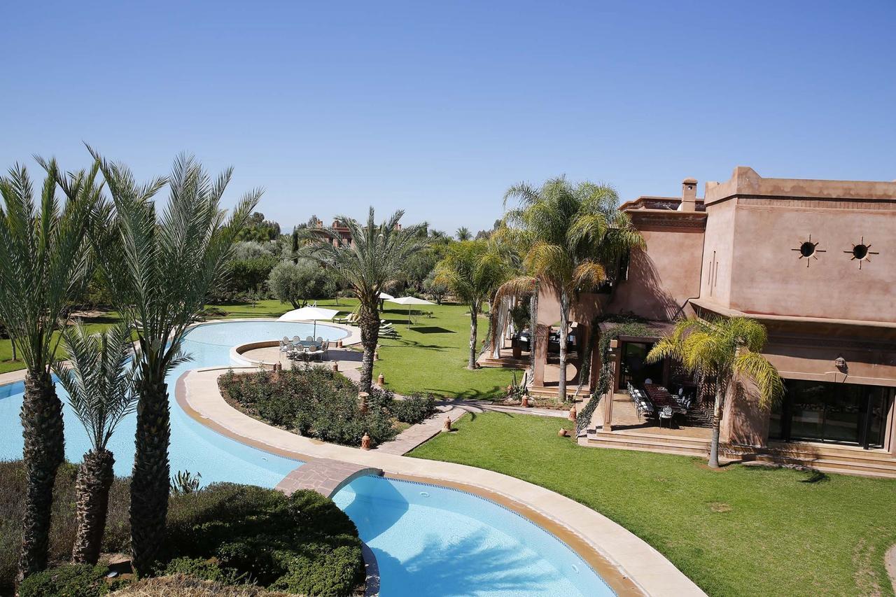Grace Close To Golfs With Two Private Pools, And Jacuzzi Villa