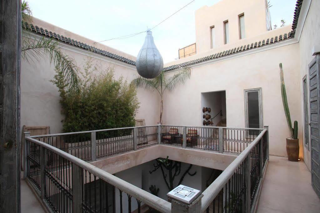 De Vinci & Riad