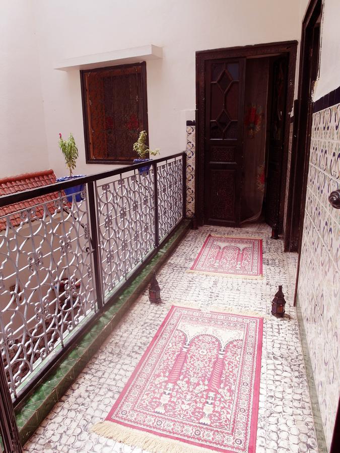 Full Moon Hostel *