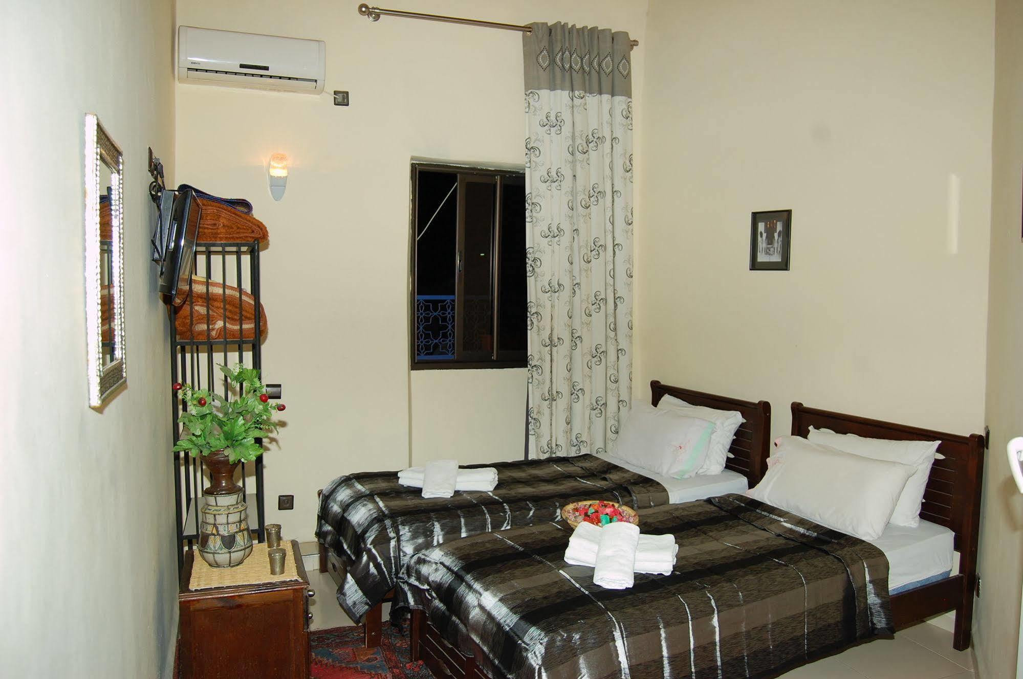 Hotel Amira Et Vacances 2*
