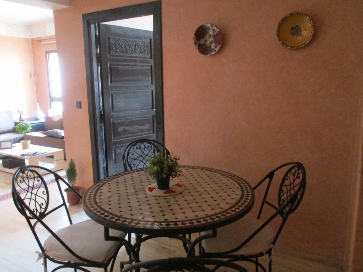 Appartamento At Marrakech With Swimming Pool